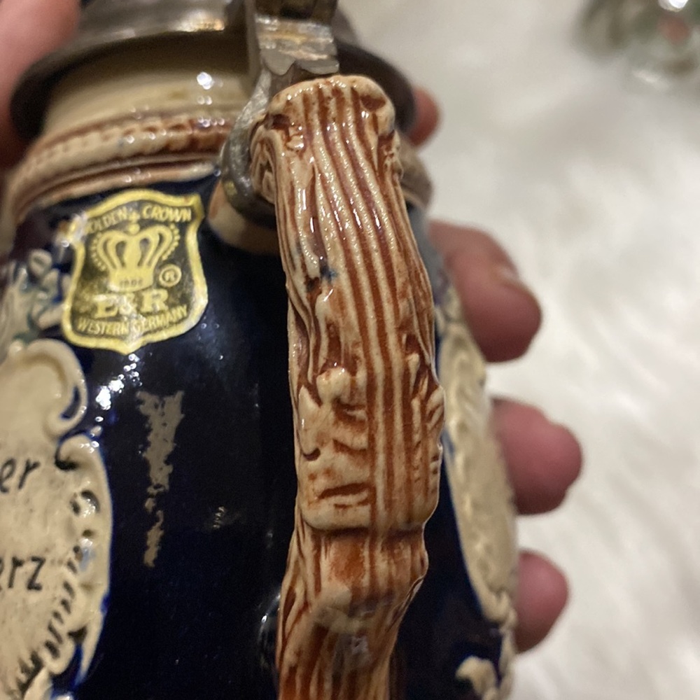 Steins - Picture 8 of 11